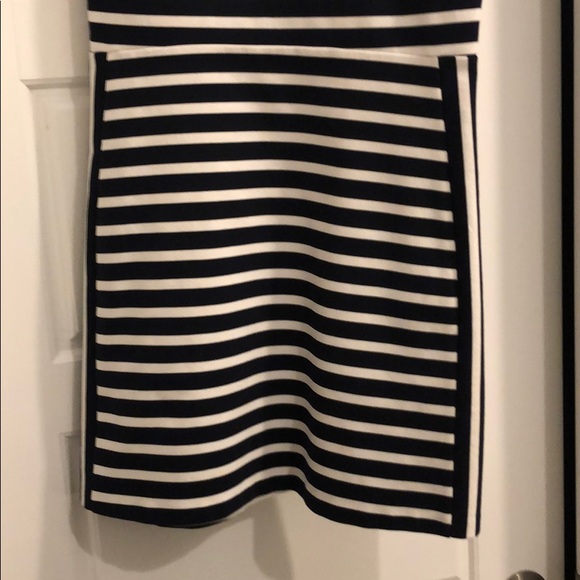 Work dress - Picture 3 of 4